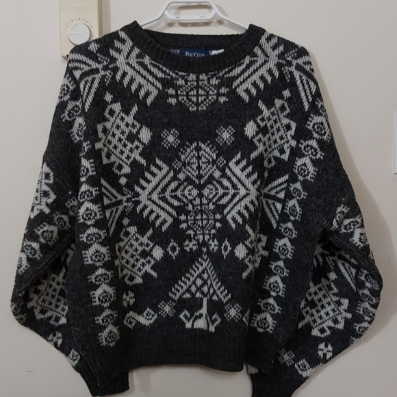 Bay Club Vintage wool blend sweater - Picture 2 of 10